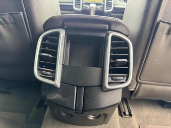 Porsche Cayenne 3.0 V6 E-Hybrid S TiptronicS 4WD Euro 6 (s/s) 5dr