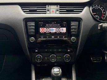 Skoda Octavia 2.0 TDI vRS DSG Euro 6 (s/s) 5dr (SNav)