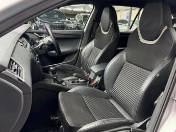 Skoda Octavia 2.0 TDI vRS DSG Euro 6 (s/s) 5dr (SNav)