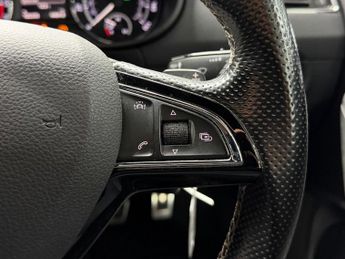 Skoda Octavia 2.0 TDI vRS DSG Euro 6 (s/s) 5dr (SNav)