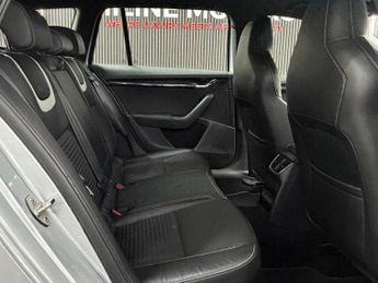 Skoda Octavia 2.0 TDI vRS DSG Euro 6 (s/s) 5dr (SNav)