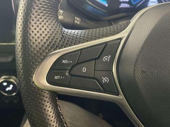 Renault Clio 1.6 E-TECH RS Line Hatchback 5dr Petrol Hybrid Auto Euro 6 (s/s)