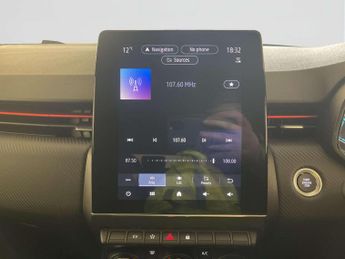 Renault Clio 1.6 E-TECH RS Line Hatchback 5dr Petrol Hybrid Auto Euro 6 (s/s)