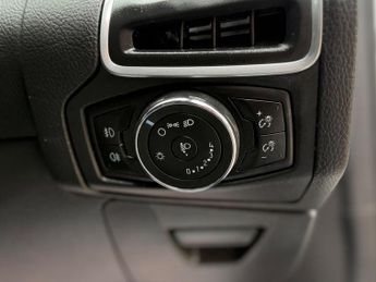 Ford Focus 1.0T EcoBoost Zetec Euro 5 (s/s) 5dr