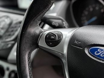 Ford Focus 1.0T EcoBoost Zetec Euro 5 (s/s) 5dr
