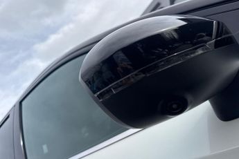Nissan Qashqai 1.3 DiG-T 158 BHP N-Connecta 5dr Xtronic