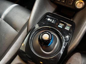 Nissan Leaf 40kWh Tekna Auto 5dr