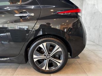 Nissan Leaf 40kWh Tekna Auto 5dr