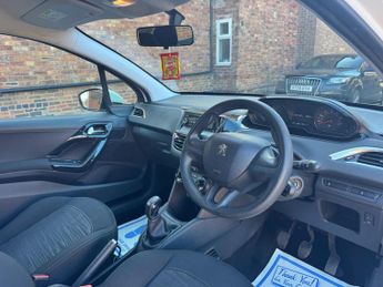 Peugeot 208 1.0 VTi PureTech Access+ Euro 5 3dr