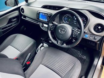 Toyota Yaris 1.5 VVT-h Icon E-CVT Euro 6 (s/s) 5dr