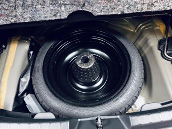 Toyota Yaris 1.5 VVT-h Icon E-CVT Euro 6 (s/s) 5dr