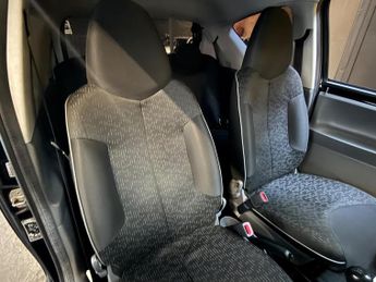 Peugeot 107 1.0 12V Urban Euro 5 3dr