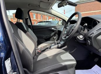 Ford Focus 1.6 TDCi Zetec Euro 5 (s/s) 5dr