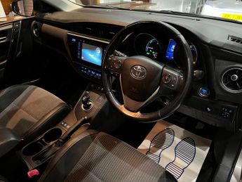 Toyota Auris 1.8 VVT-h Excel Touring Sports CVT Euro 6 (s/s) 5dr