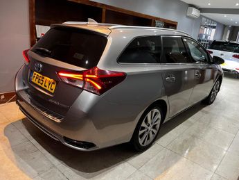 Toyota Auris 1.8 VVT-h Excel Touring Sports CVT Euro 6 (s/s) 5dr