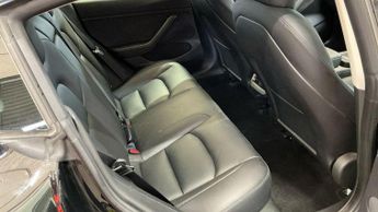 Tesla Model 3 Standard Range Plus Auto RWD 4dr