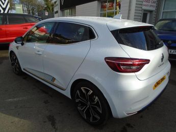 Renault Clio 1.6 E-TECH Launch Edition Auto Euro 6 (s/s) 5dr