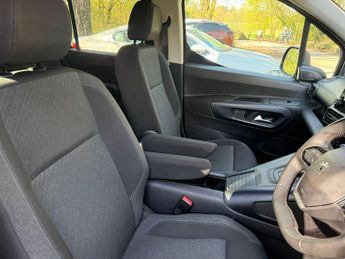 Peugeot Rifter 1.2 PureTech Allure Premium Long MPV EAT Euro 6 (s/s) 5dr