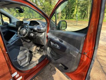 Peugeot Rifter 1.2 PureTech Allure Premium Long MPV EAT Euro 6 (s/s) 5dr