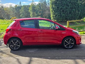 Toyota Yaris 1.5 VVT-h Design E-CVT Euro 6 5dr