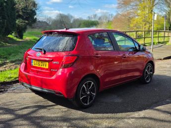 Toyota Yaris 1.5 VVT-h Design E-CVT Euro 6 5dr