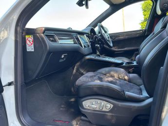Porsche Macan 3.0T V6 GTS PDK 4WD Euro 6 (s/s) 5dr