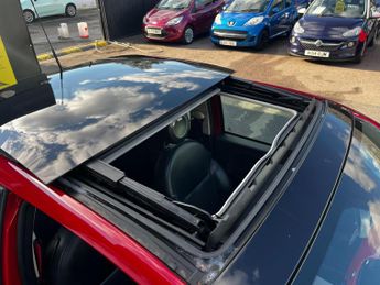 Fiat 500 1.2 Lounge Hatchback 3dr Petrol Dualogic Euro 4 (69 bhp)