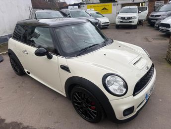 MINI Hatch 1.6 John Cooper Works Hatchback 3dr Petrol Manual Euro 4 (211 ps