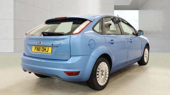 Ford Focus 1.6 Titanium 5dr