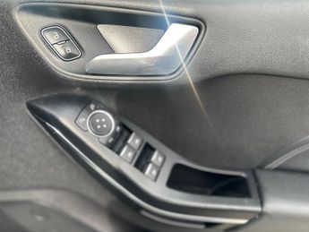 Ford Fiesta 1.0T EcoBoost Active X Auto Euro 6 (s/s) 5dr