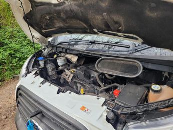 Ford Transit 2.2 TDCi 350 RWD L4 H1 Euro 5 2dr (DRW)