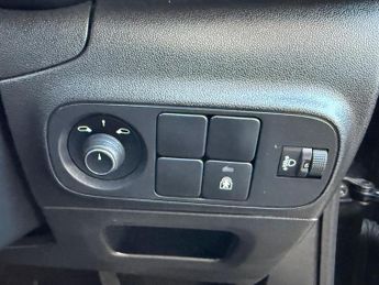Citroen C3 1.2 PureTech PLUS EAT6 Euro 6 (s/s) 5dr