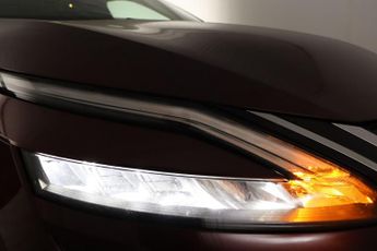 Nissan Qashqai 1.3 DIG-T MHEV N-Connecta XTRON Euro 6 (s/s) 5dr