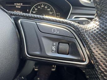 AUDI A4 AVANT 2.0 TDI S line Estate 5dr Diesel S Tronic quattro Euro 6 (s/s) (