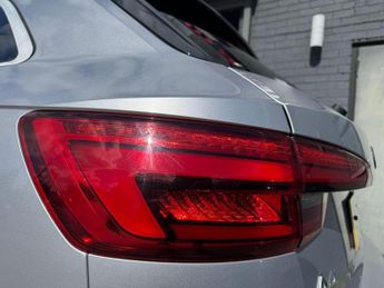 AUDI A4 AVANT 2.0 TDI S line Estate 5dr Diesel S Tronic quattro Euro 6 (s/s) (