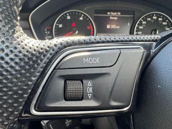 AUDI A4 AVANT 2.0 TDI S line Estate 5dr Diesel S Tronic quattro Euro 6 (s/s) (