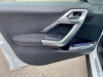 Peugeot 2008 1.2 VTi PureTech Crossway Euro 5 5dr