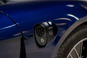 Porsche Taycan Performance Plus 93.4kWh Turbo Auto 4WD 4dr (11kW Charger)