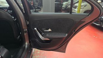 Mercedes-Benz A Class 1.3 A250e 15.6kWh AMG Line (Premium 2) 8G-DCT Euro 6 (s/s) 4dr