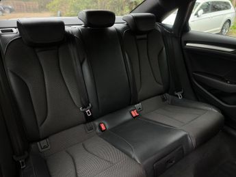 Audi A3 1.5 TFSI CoD 35 S line S Tronic Euro 6 (s/s) 4dr