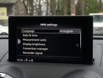 Audi A3 1.5 TFSI CoD 35 S line S Tronic Euro 6 (s/s) 4dr