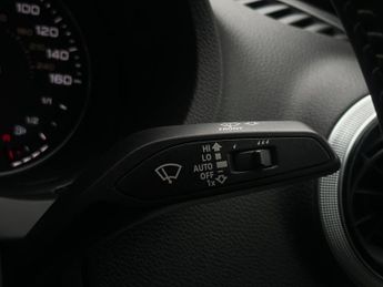 Audi A3 1.5 TFSI CoD 35 S line S Tronic Euro 6 (s/s) 4dr