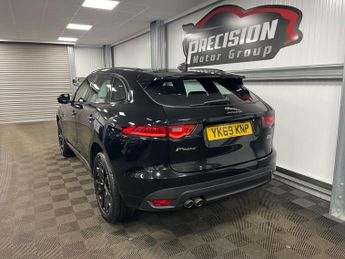 Jaguar F-PACE 2.0 D180 Chequered Flag Auto AWD Euro 6 (s/s) 5dr