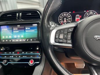 Jaguar F-PACE 2.0 D180 Chequered Flag Auto AWD Euro 6 (s/s) 5dr