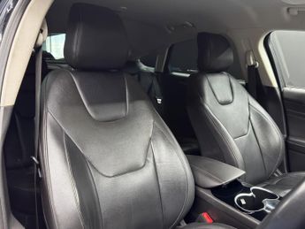 Ford Mondeo 2.0T EcoBoost Titanium Auto Euro 6 (s/s) 5dr