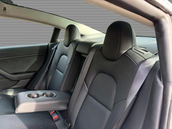 Tesla Model 3 (Dual Motor) Long Range Auto 4WDE 4dr