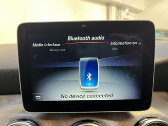 Mercedes-Benz GLA 1.6 GLA180 Urban Edition 7G-DCT Euro 6 (s/s) 5dr