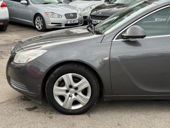 Vauxhall Insignia 2.0 CDTi Exclusiv Auto Euro 5 5dr