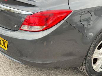 Vauxhall Insignia 2.0 CDTi Exclusiv Auto Euro 5 5dr