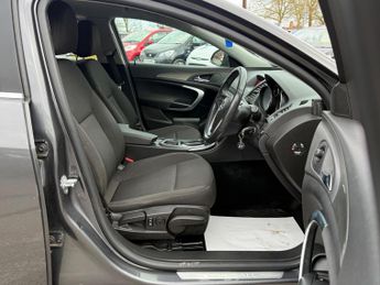 Vauxhall Insignia 2.0 CDTi Exclusiv Auto Euro 5 5dr